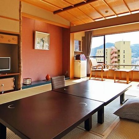Atami Juraku Hotel Exterior foto
