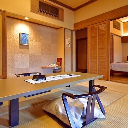 Atami Juraku Hotel Exterior foto